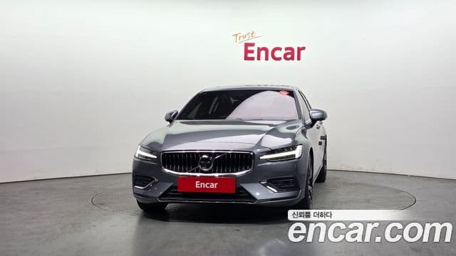 Volvo S60 3세대 B5 Inscription, 2021 3