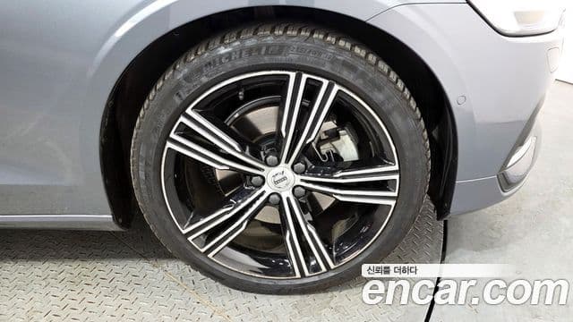 Volvo S60 3세대 B5 Inscription, 2021 все фото