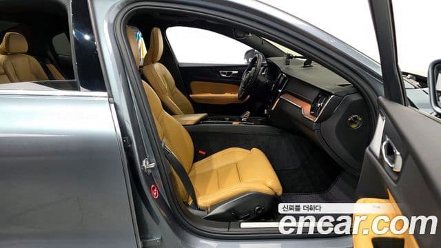 Volvo S60 3세대 B5 Inscription, 2021 11