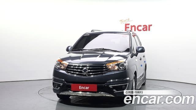 KG모빌리티(SsangYong) Korando 투리스모 4WD TX 9인승, 2017 3