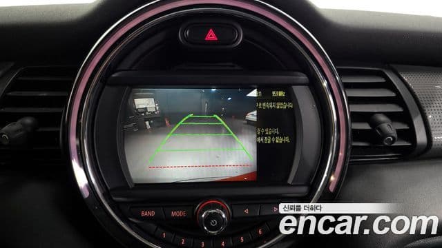 Mini Cooper D 3세대, 2016 15