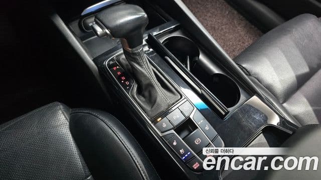 Kia All New K7 3.0 LPI Luxury (арендный автомобиль), 2018 9