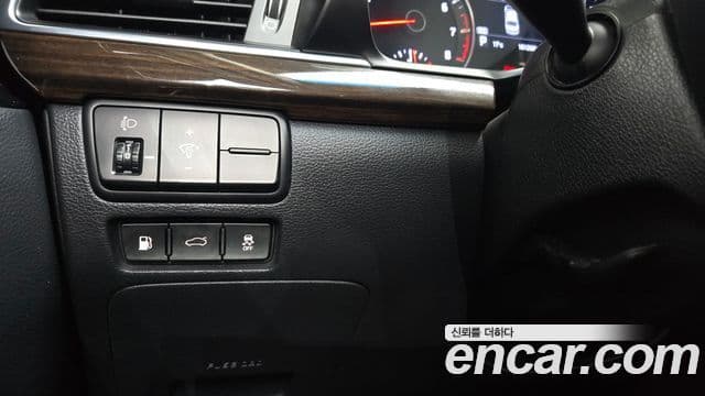 Kia All New K7 3.0 LPI Luxury (арендный автомобиль), 2018 16