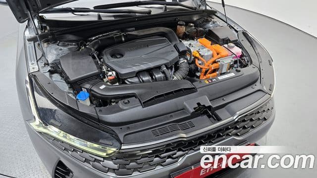 Kia K5 гибрид 3세대 Signature, 2020 6