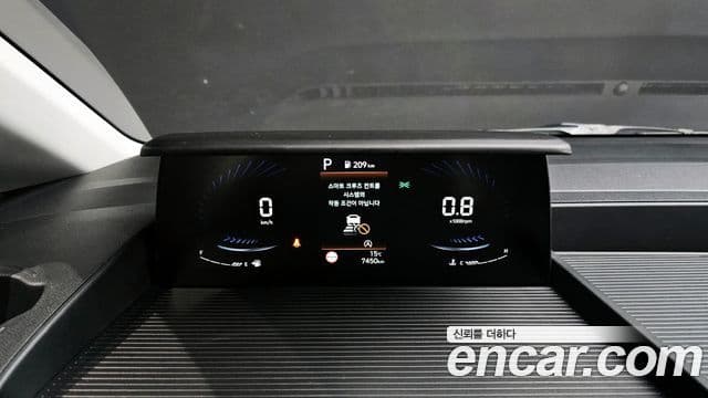 Hyundai Staria Modern, 2023 8