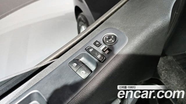 Hyundai Staria Modern, 2023 17