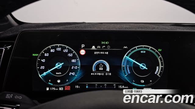 Kia Sportage 5세대 гибрид Signature Gravity 2WD, 2022 8