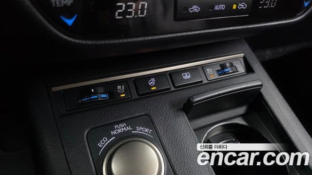 Lexus New ES300h XV60, 2014 17