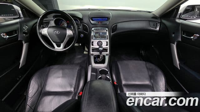 Hyundai Genesis купе 380 GT-RW, 2010 7