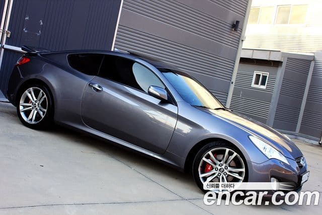 Hyundai Genesis купе 380 GT-RW, 2010 16