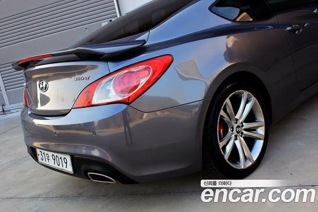 Hyundai Genesis купе 380 GT-RW, 2010 17