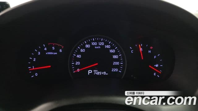 Kia Carnival R President, 2014 8