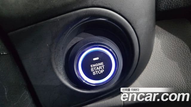 Kia Carnival R President, 2014 15