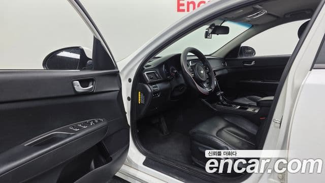 Kia K5 2세대 Luxury, 2016 10