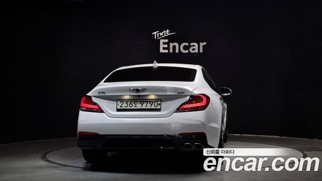 Genesis G70 Elite, 2020 4