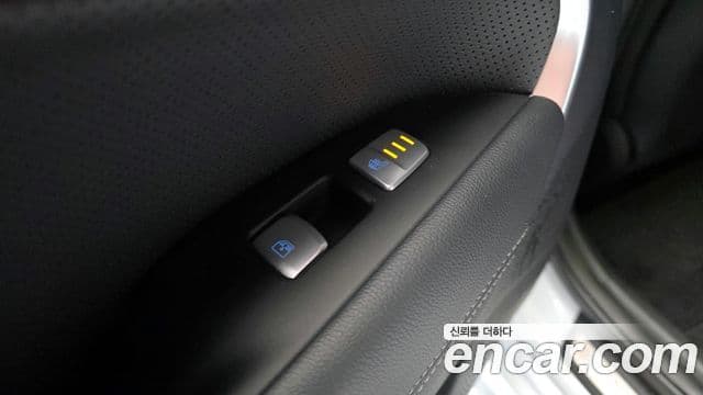 Genesis G70 Elite, 2020 19