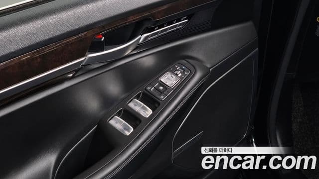 Genesis EQ900 Luxury, 2016 17