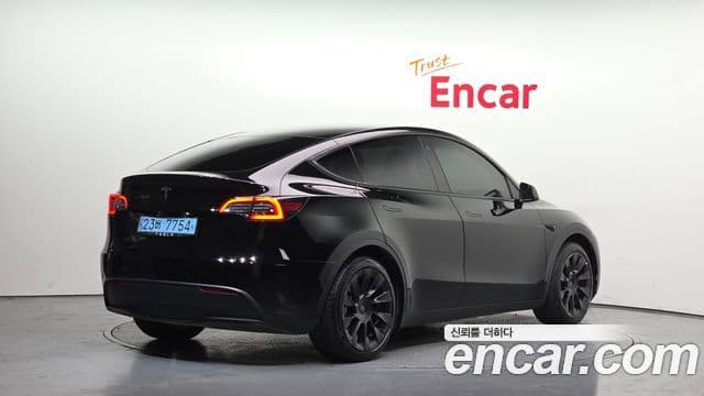 Tesla модель Y Standard Range RWD, 2021 2