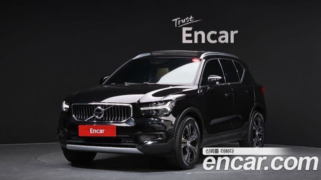 Volvo XC40 B4 Inscription, 2021 1