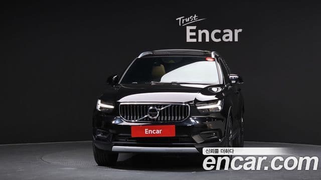 Volvo XC40 B4 Inscription, 2021 3