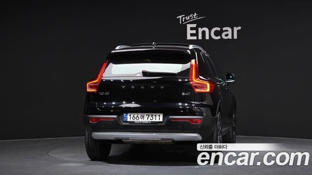 Volvo XC40 B4 Inscription, 2021 4