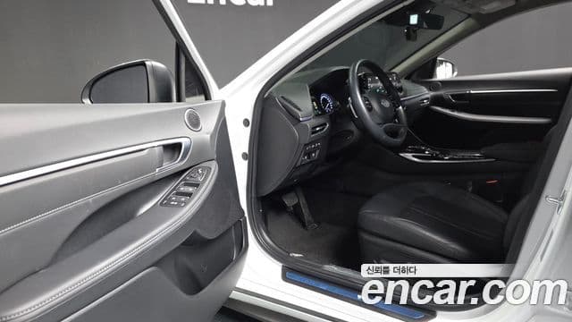Hyundai Sonata гибрид (DN8) Premium Plus, 2022 10