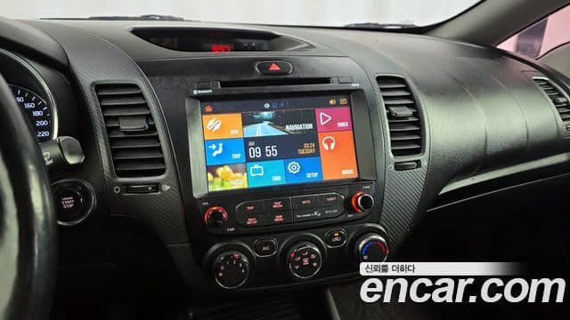 Kia The / новый New K3 Style, 2018 14