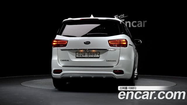 Kia The / новый New Carnival VIP, 2019 4