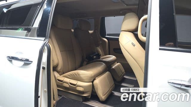 Kia The / новый New Carnival VIP, 2019 12