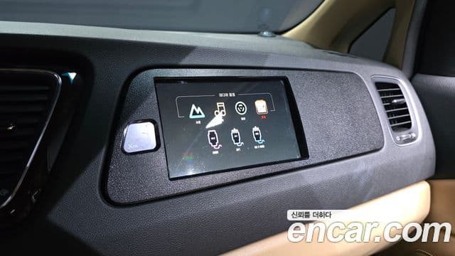 Kia The / новый New Carnival VIP, 2019 17