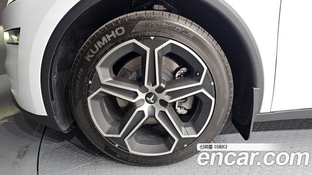 Tesla модель Y, 2025 все фото