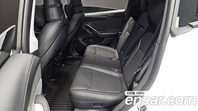 Tesla модель Y, 2025 12