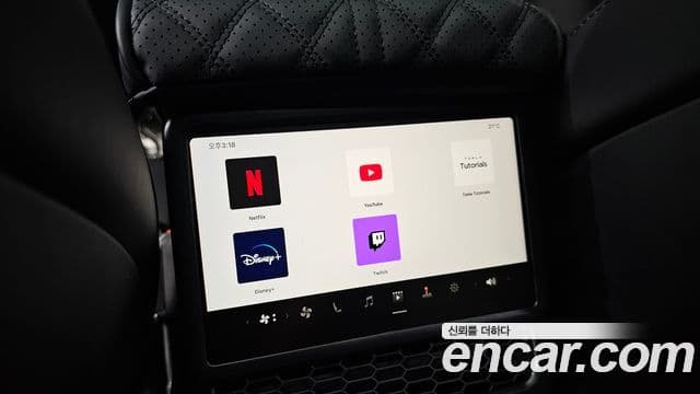 Tesla модель Y, 2025 13