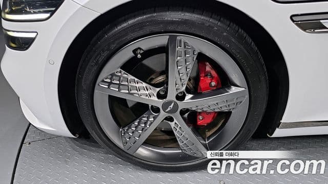 Genesis G80 (RG3) бензин 3.5 турбо AWD, 2022 все фото