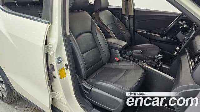 KG모빌리티(SsangYong) Berry New Tivoli V3, 2022 11