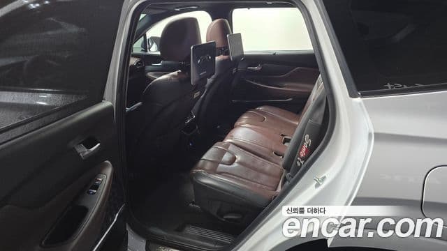 Hyundai Santa Fe TM Inspiration, 2020 11