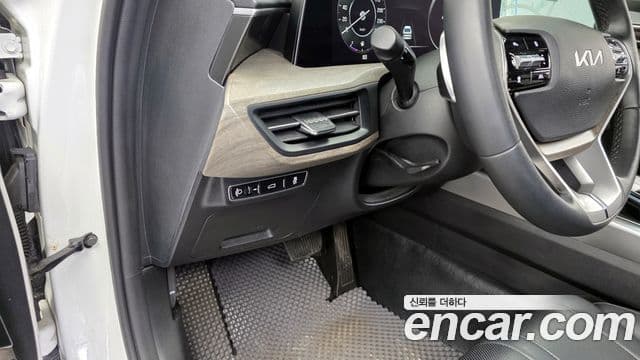 Kia K8 Trendy(таксомоторный тип), 2022 17