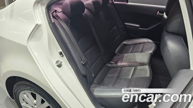 Kia The / новый New K3 Trendy, 2017 12