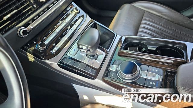 Genesis EQ900 Luxury, 2017 9