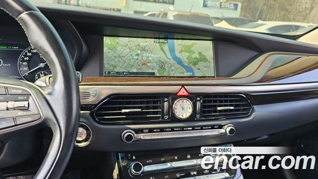 Genesis EQ900 Luxury, 2017 17