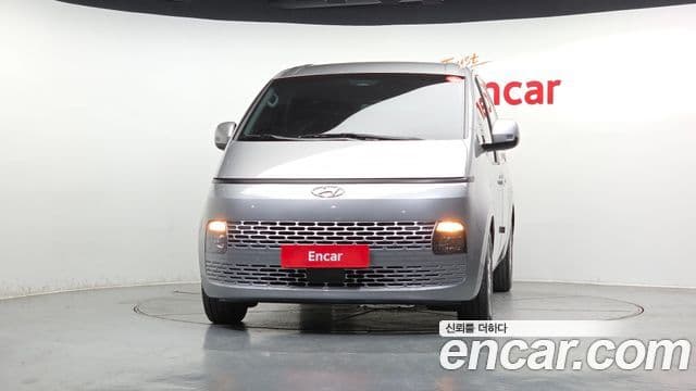 Hyundai Staria Modern, 2023 3