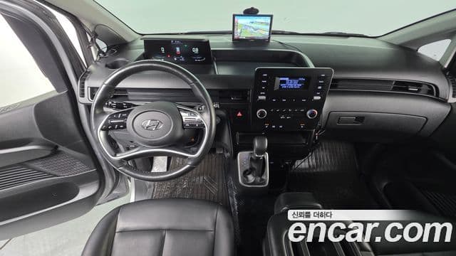 Hyundai Staria Modern, 2023 7