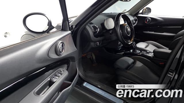 Mini Cooper 클럽맨 2세대, 2023 11