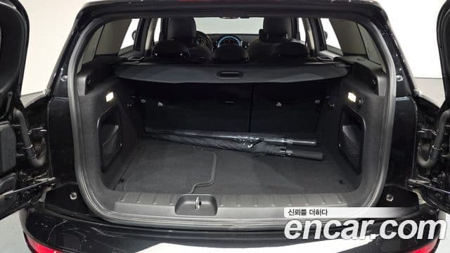 Mini Cooper 클럽맨 2세대, 2023 20