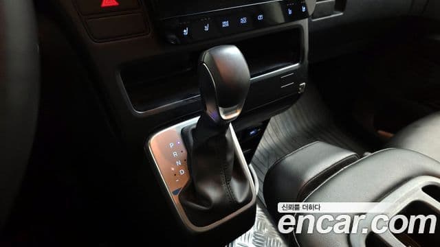 Hyundai Staria Modern, 2023 9