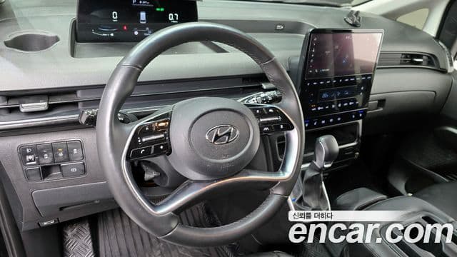 Hyundai Staria Modern, 2023 14