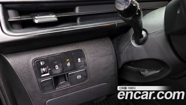 Hyundai Staria Modern, 2023 18