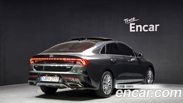 Kia K5 гибрид 3세대 Signature, 2021 2