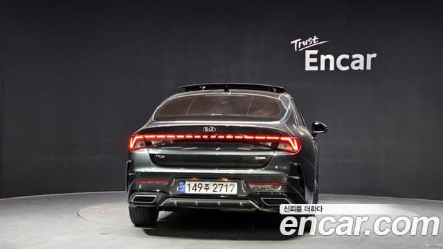 Kia K5 гибрид 3세대 Signature, 2021 4