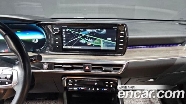 Kia K5 гибрид 3세대 Signature, 2021 14